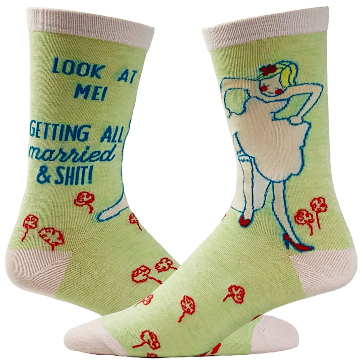 Funny Look at Me Women's Look At Me Getting All Married Sock Nerdy Wedding Tee
